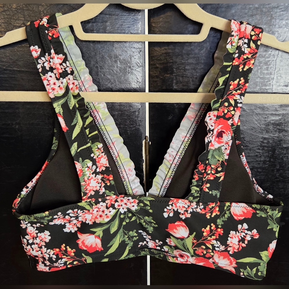 Mossimo Floral Bathing Suit Top Size Medium Never Been Worn Before - Picture 4 of 7